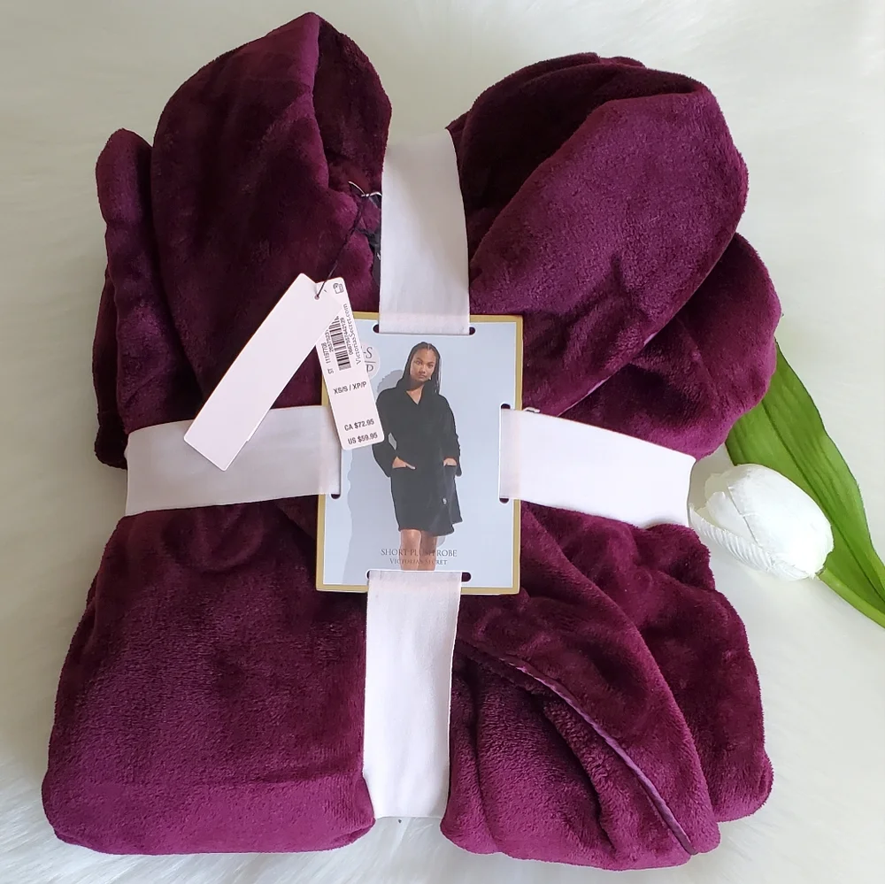 🎁Victoria's Secret Robe Size XS/S - Picture 1 of 5